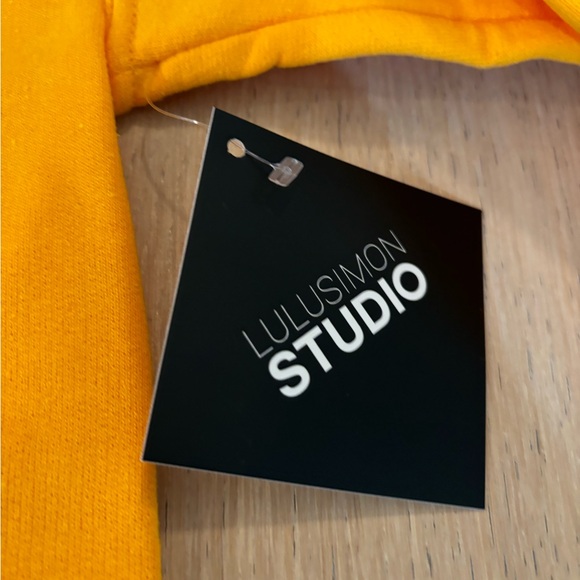 Wine lovers Sweatshirt! - Picture 3 of 3